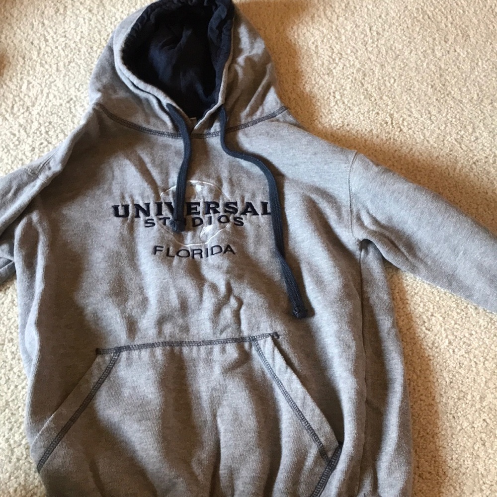 UNIVERSAL STUDIOS sweatshirt- size SMALL